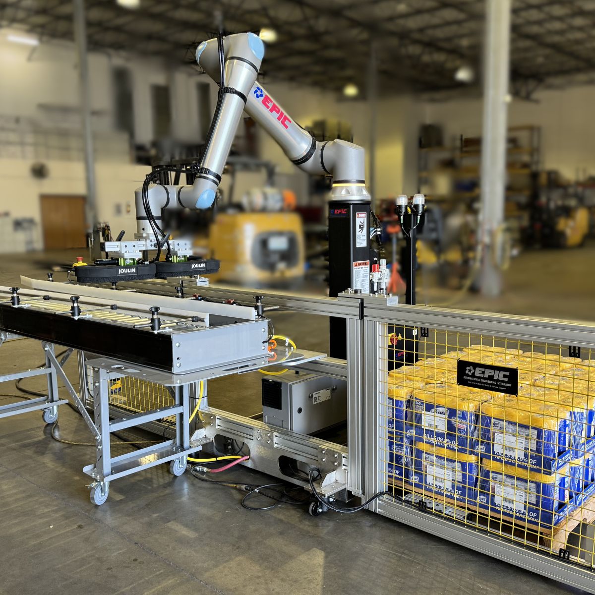 Mobile Robotic Palletizing System Transforms Manufacturing Operation